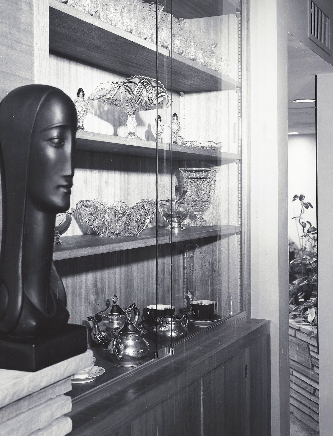 1962 Tucson home photos: Oriental art